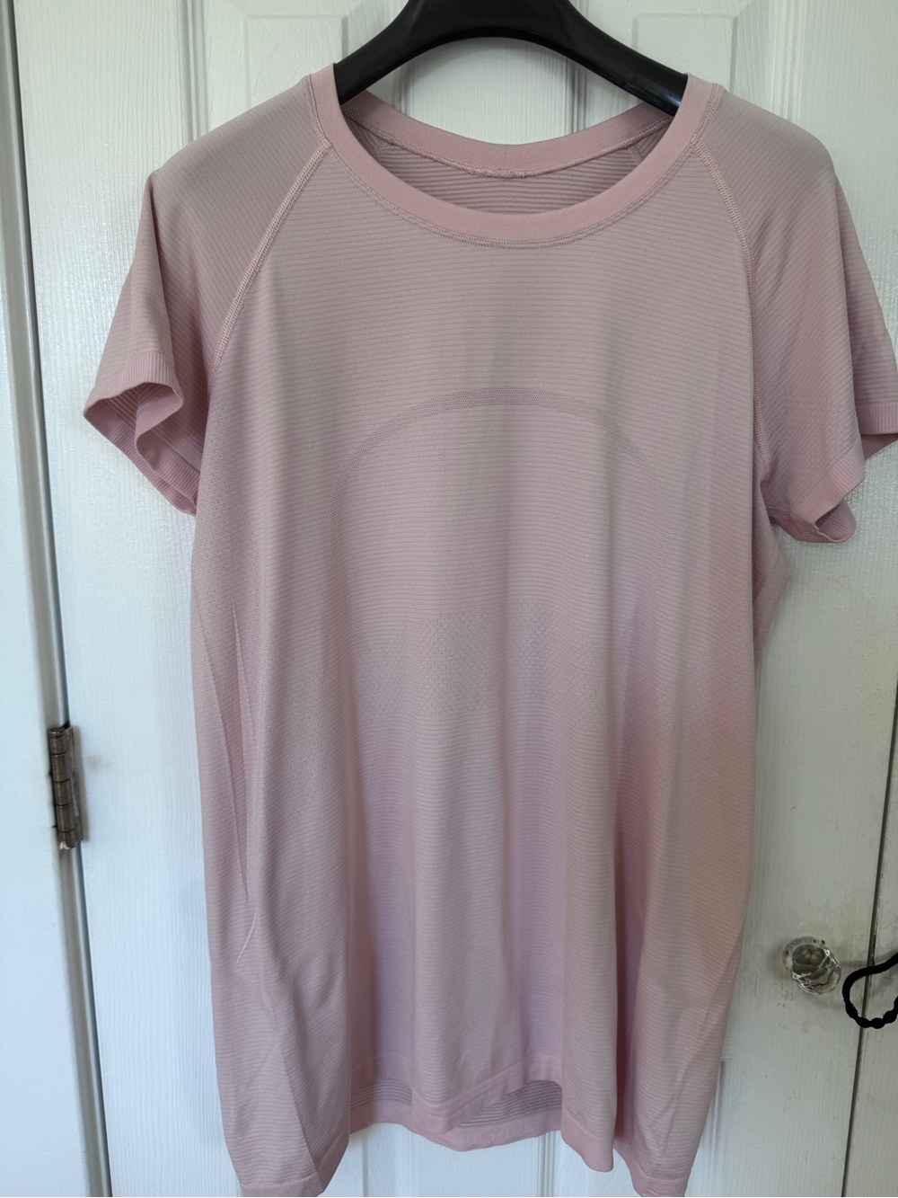 Lululemon Short Sleeve Hip Length Swiftly Tee size 14 Pale Pink